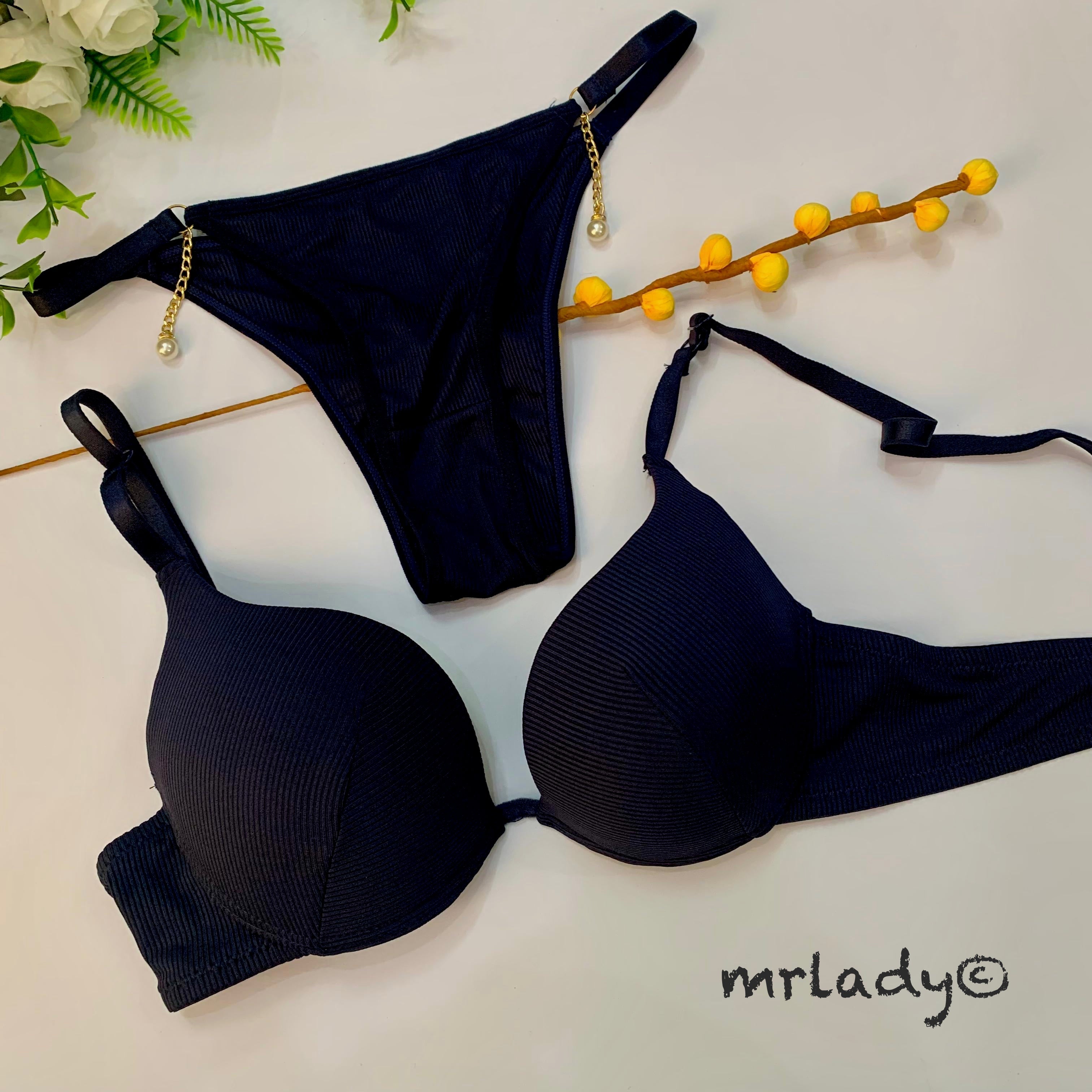 QUEEN NECKLACE THIN PAD BRA SET